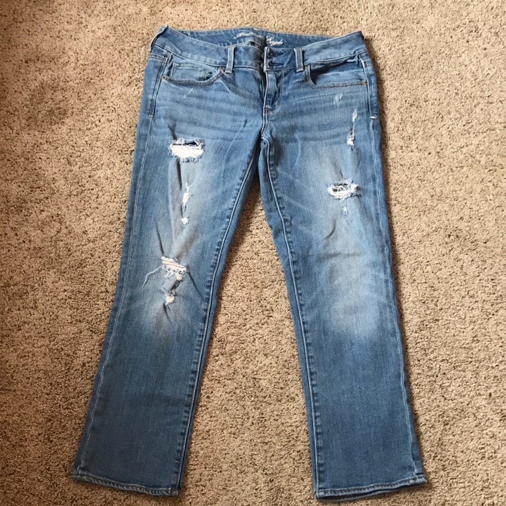 American Eagle Cop Distressed Jeans